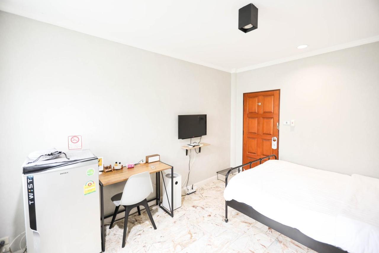 Double Room Private Bathroom
