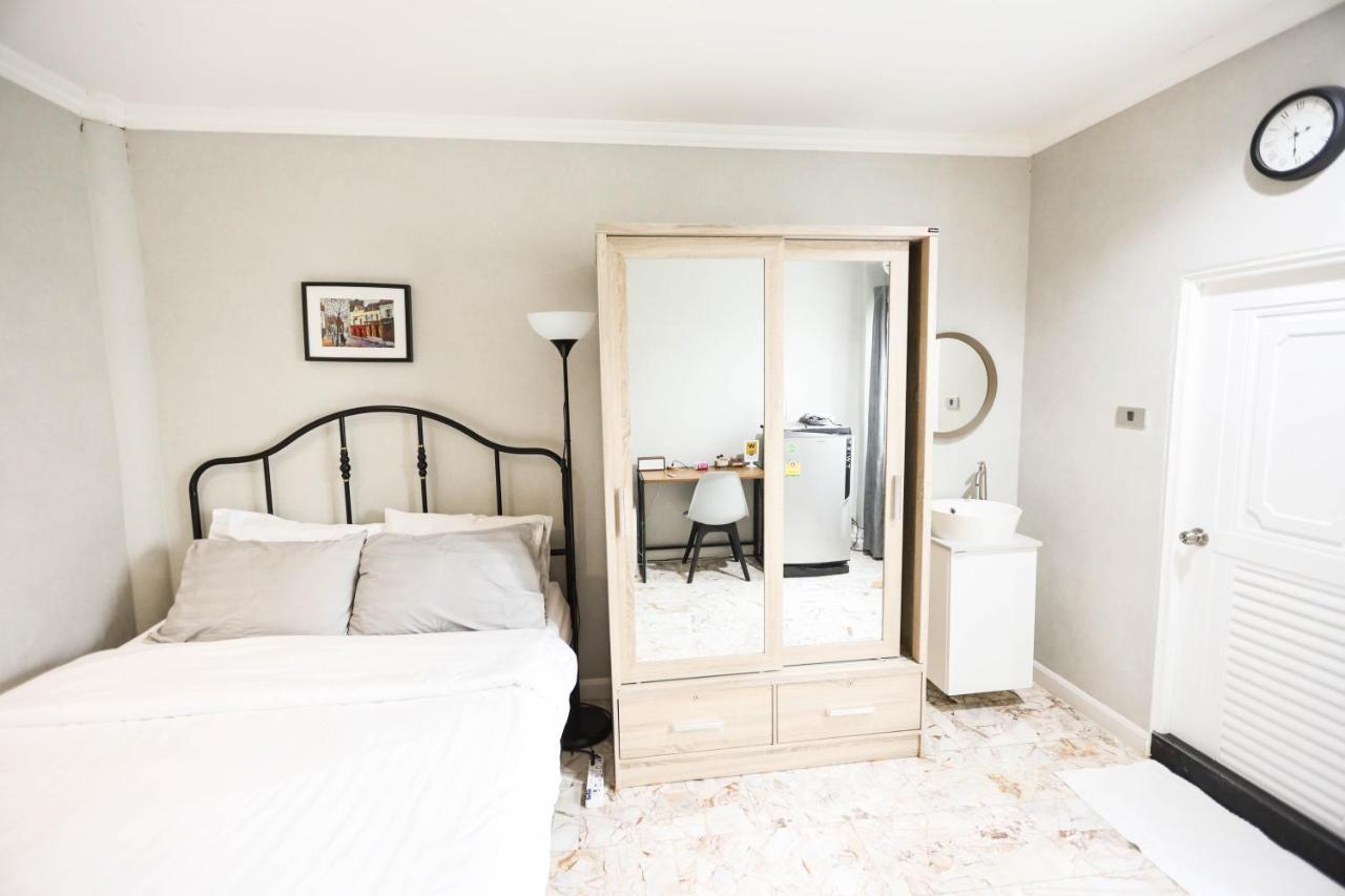 Double Room Private Bathroom