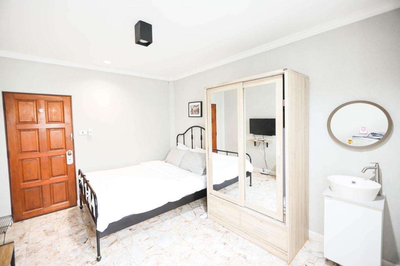 Double Room Private Bathroom