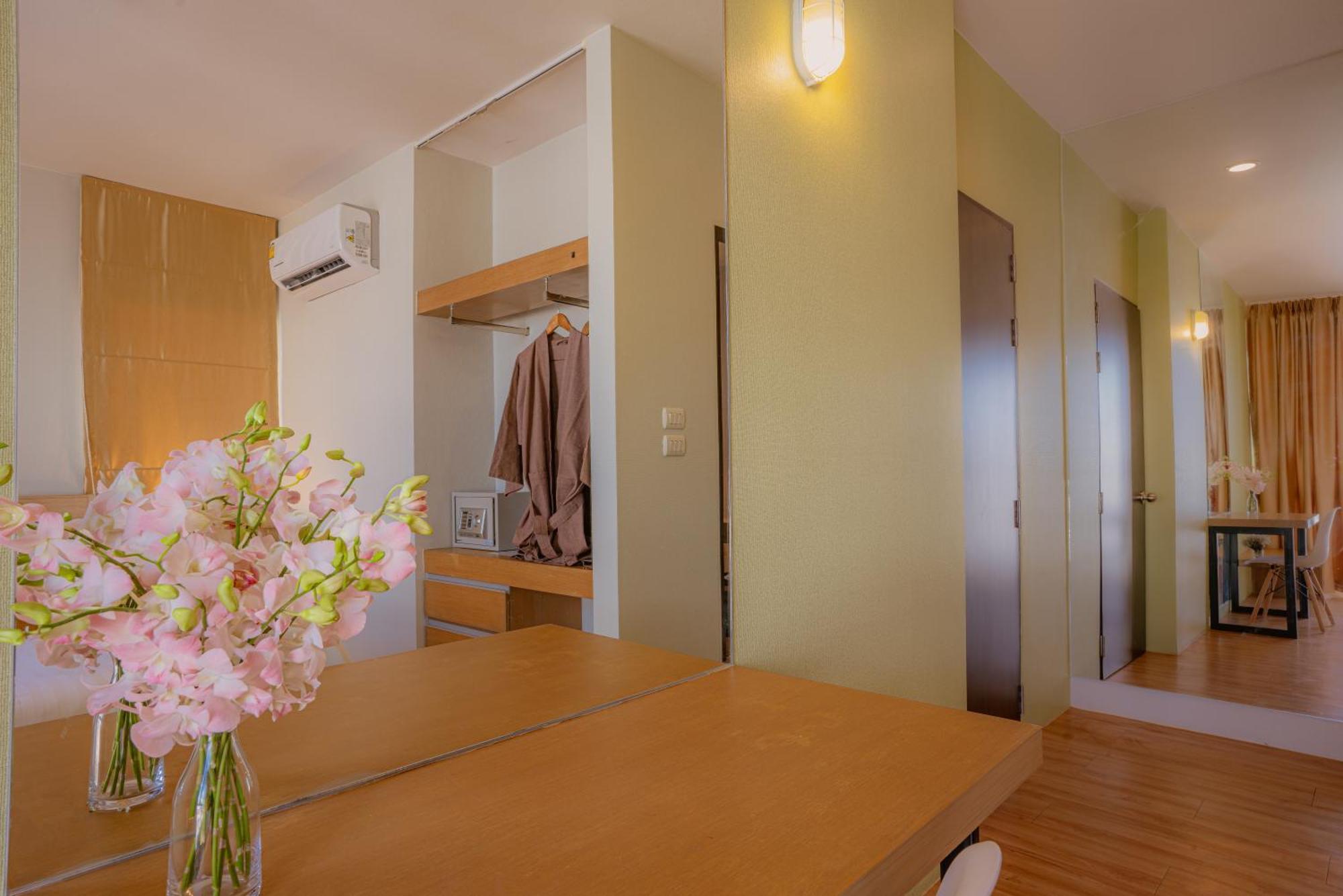 One-Bedroom Suite