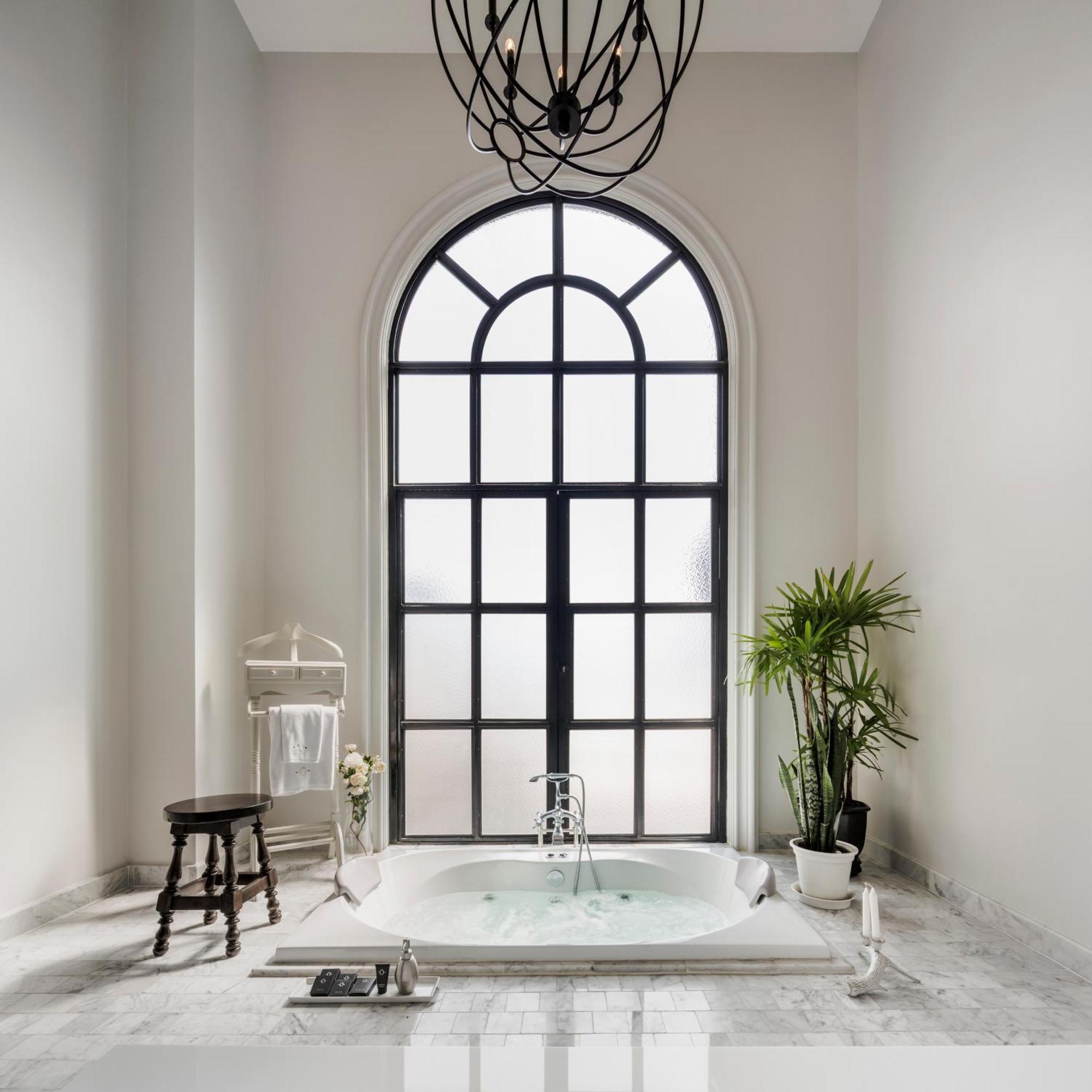 Executive Jacuzzi