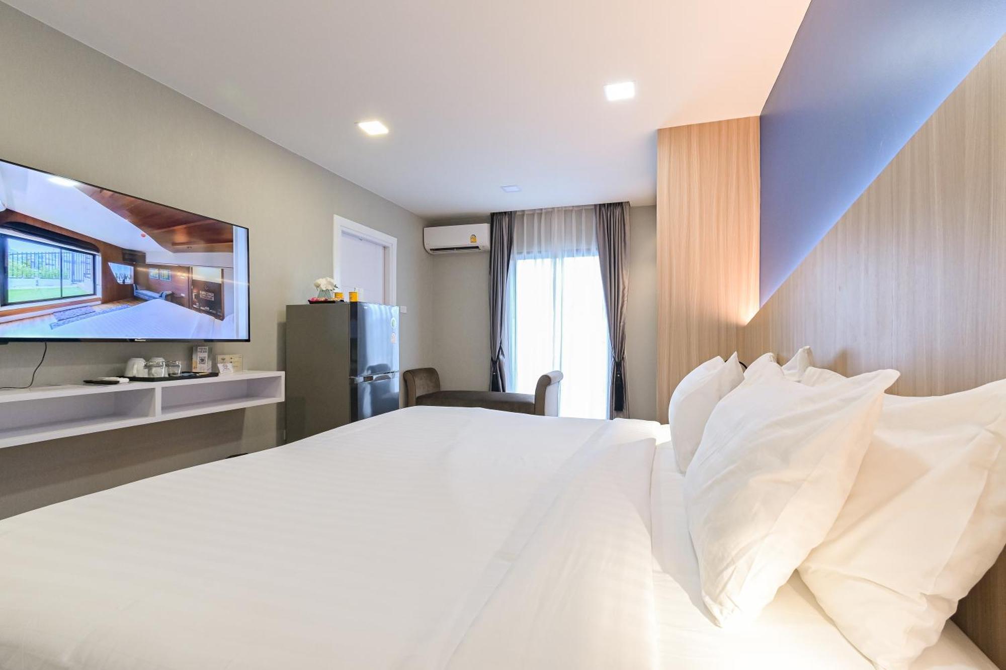 Superior King Room
