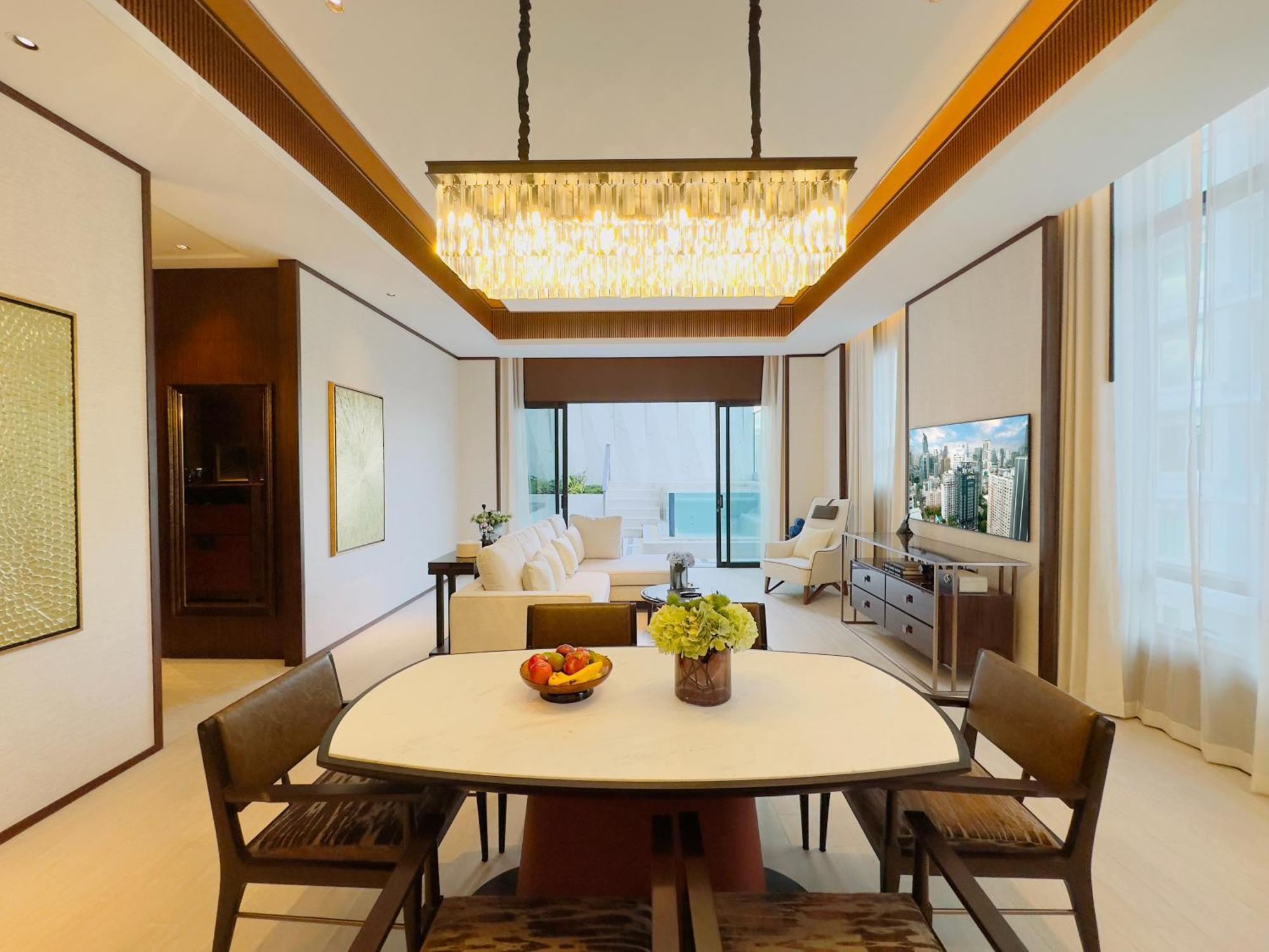 SILQ Penthouse Plunge Pool