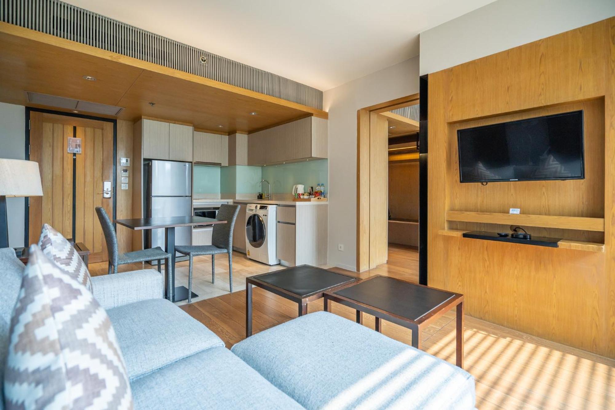 Superior One-Bedroom Suite