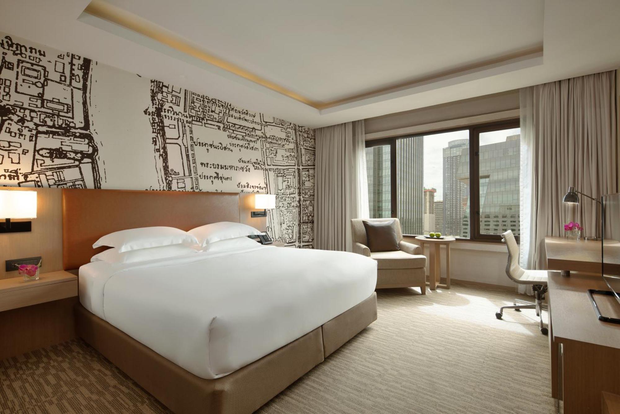 Deluxe Skyline Room
