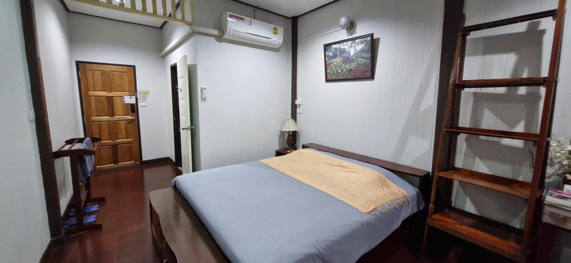 Double Room Private Bathroom