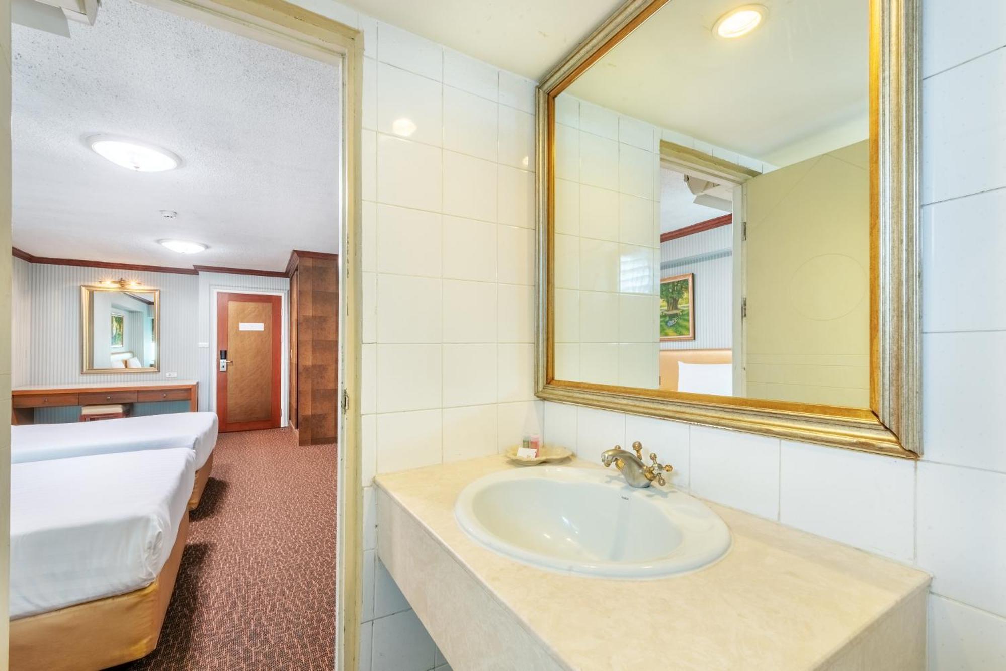 Superior Deluxe Double or Twin Room