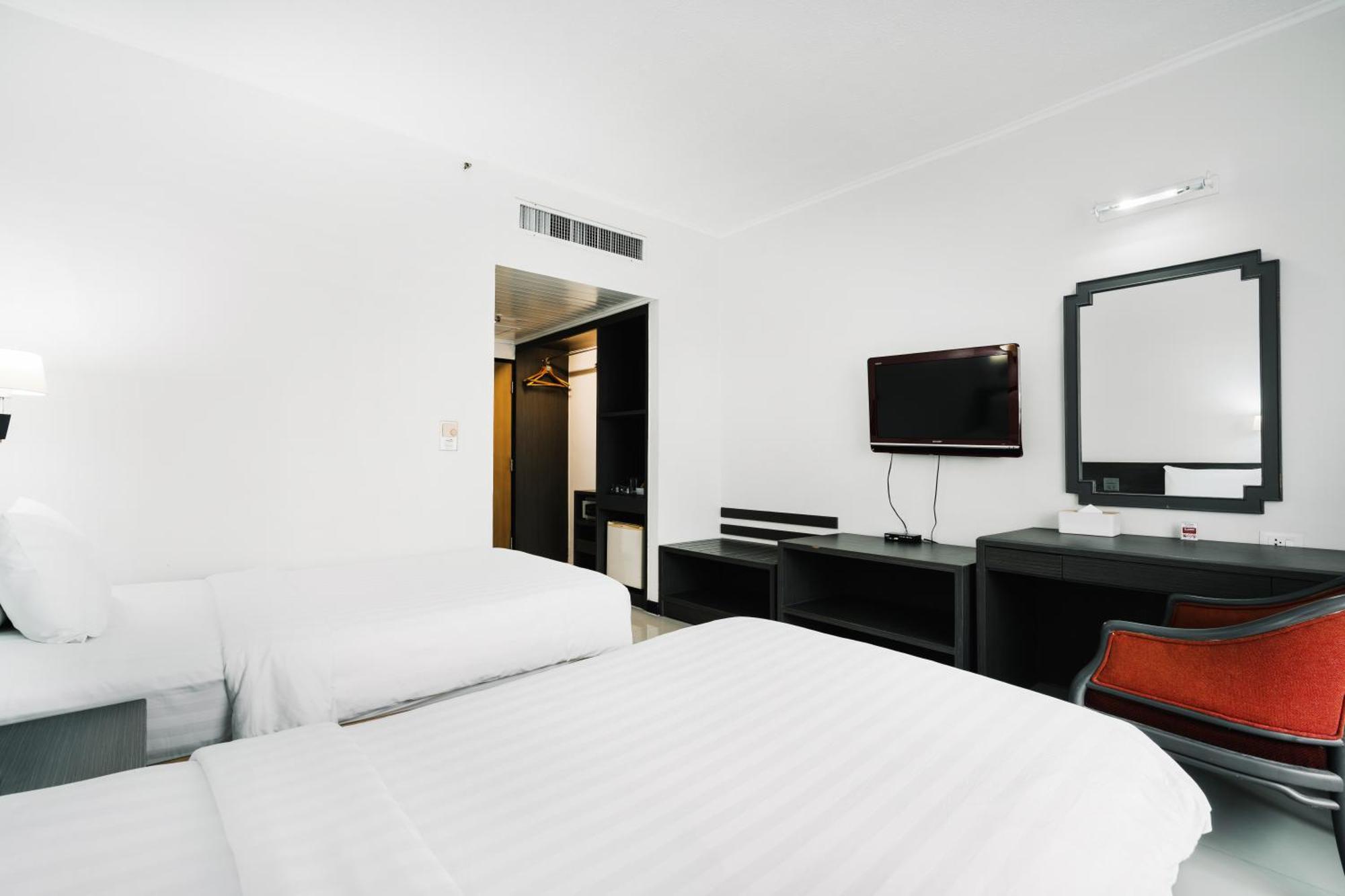 Deluxe Room Twin