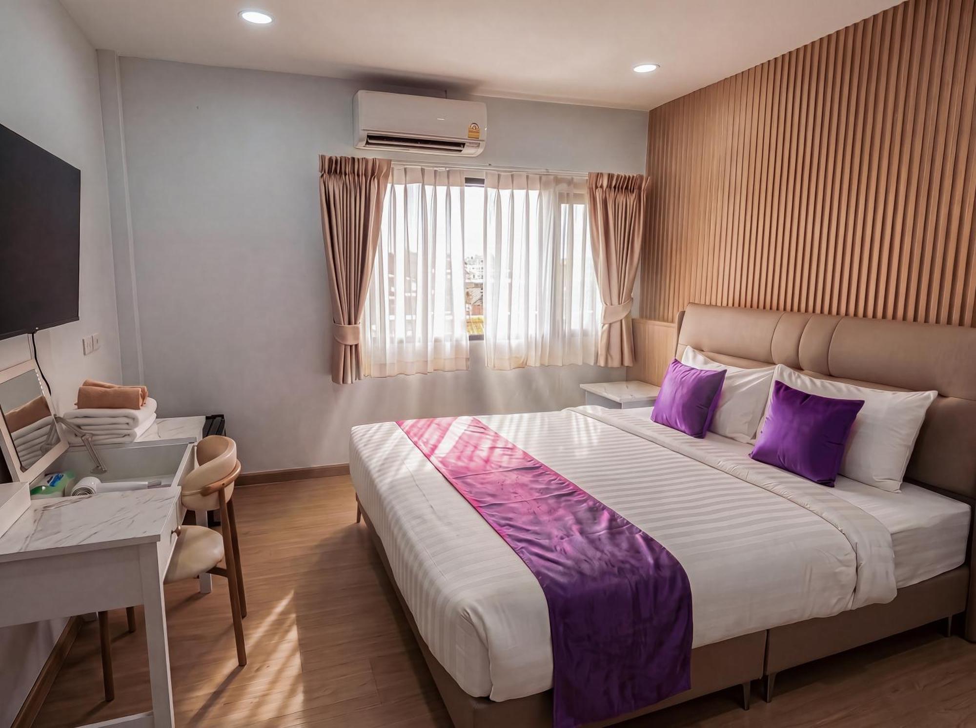 King Room
