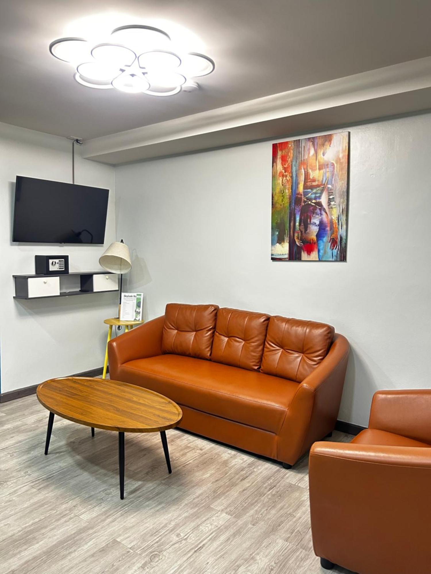 Deluxe Suite