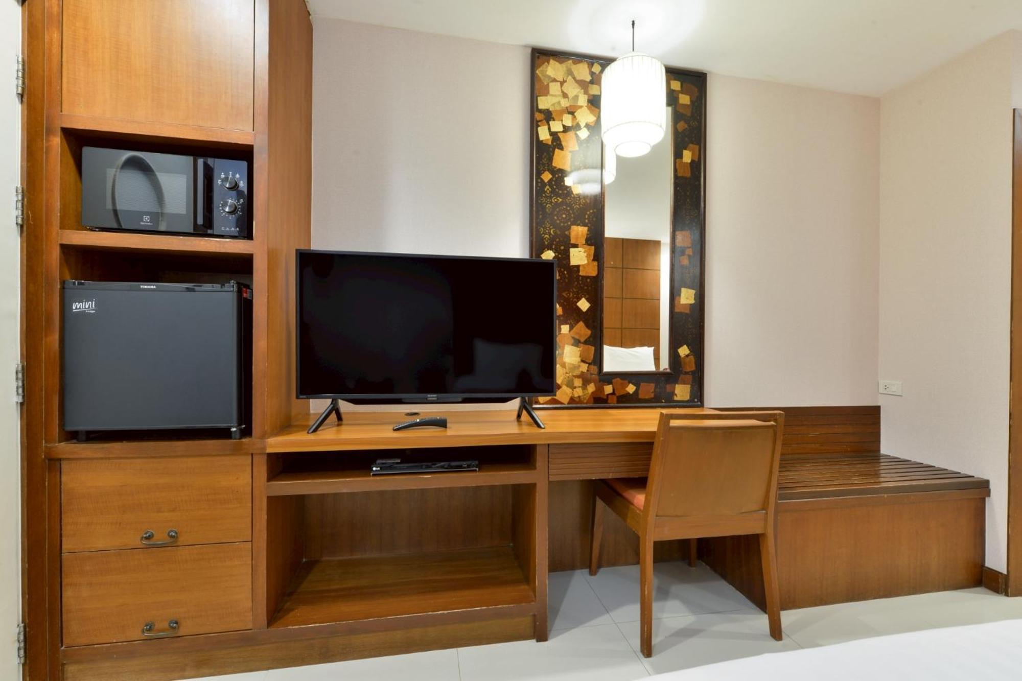 Deluxe Twin Room Room Only No Airport Transfer