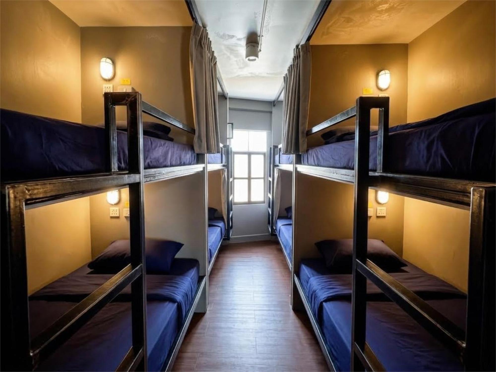 Bed 8-Bed Mixed Dormitory Room