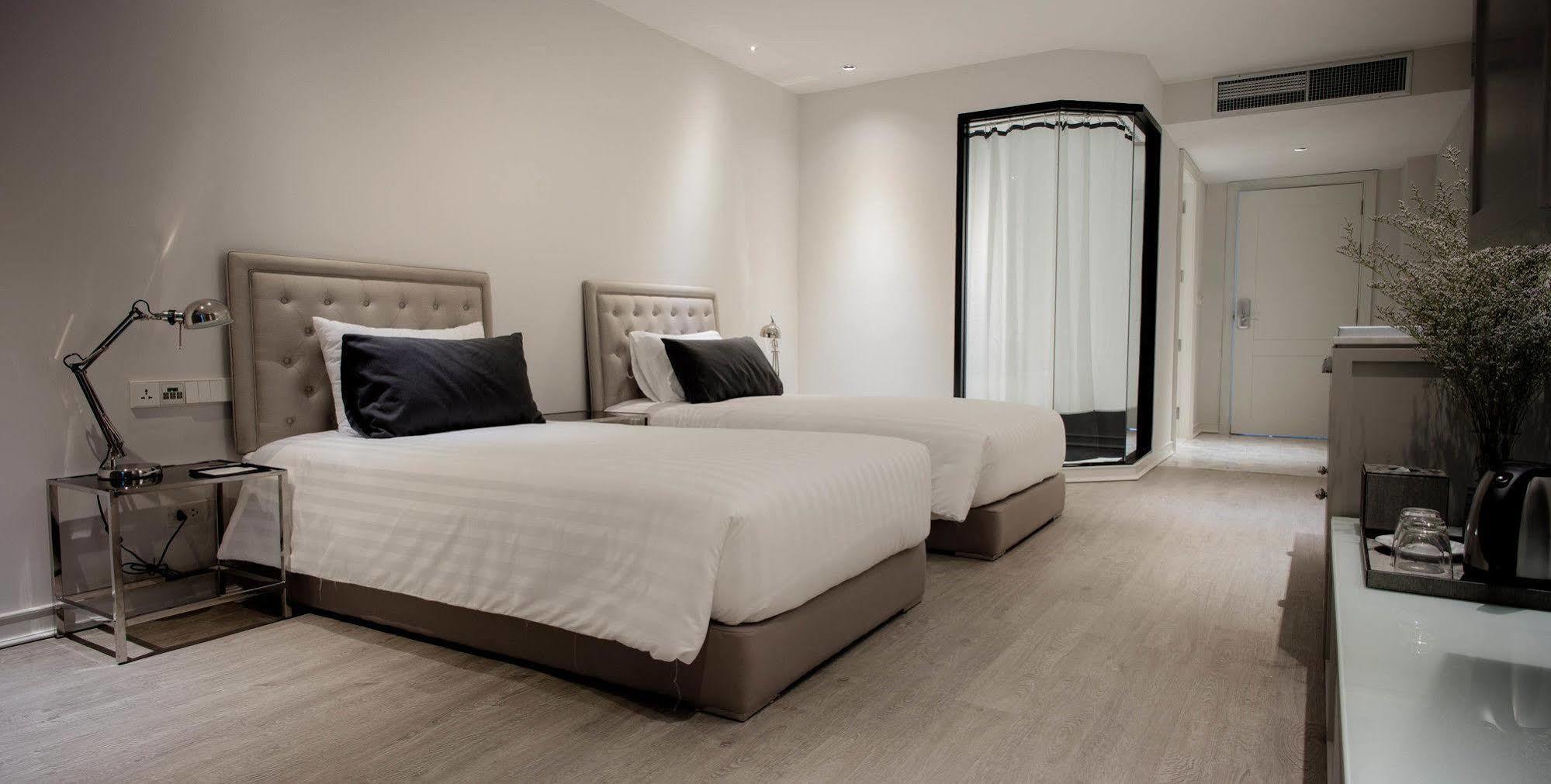 Deluxe Room Twin Bed