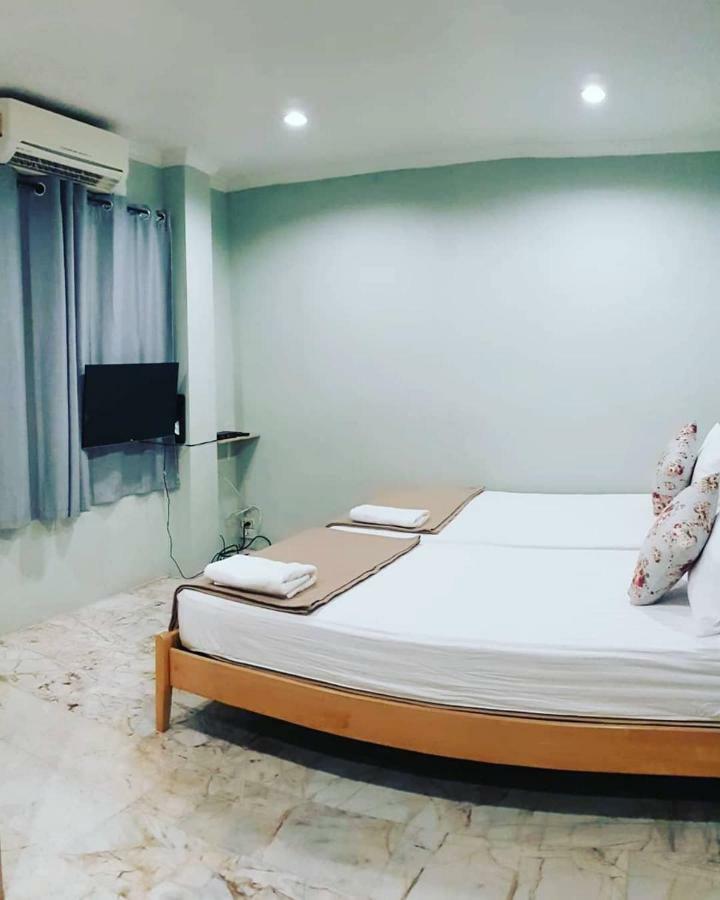 Twin Room Private Bathroom