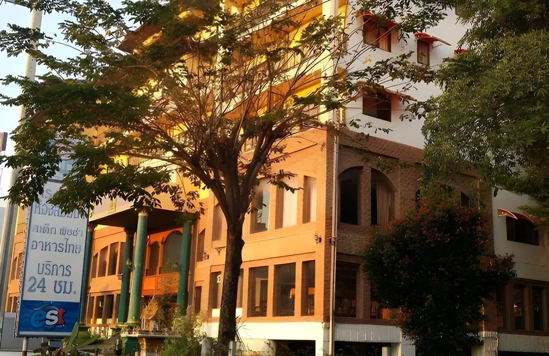 Oyo 75466 -13 Coins Bang Yai Hotel-1