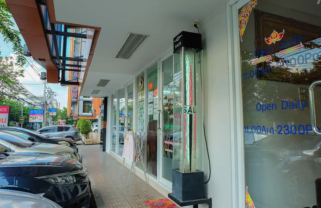 Baron Residence Bangkok-1