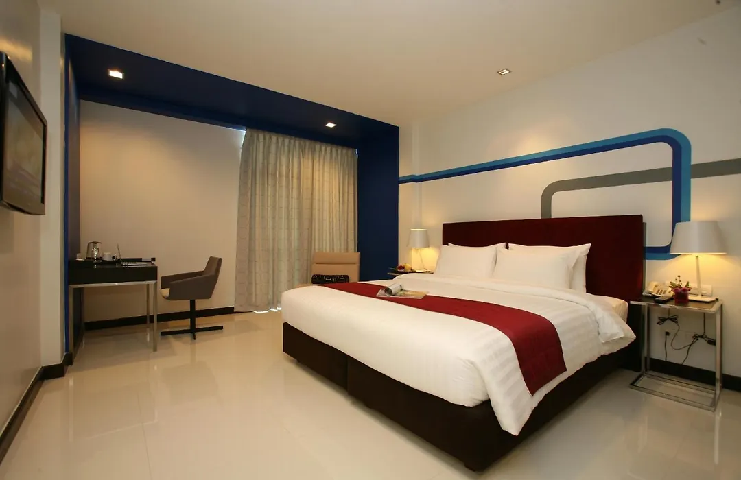 Fx Hotel Metrolink Makkasan-1
