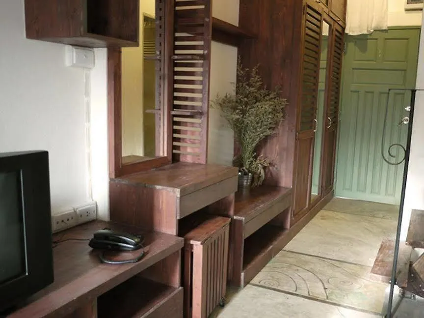 Tuscany Avenue Service Apartment-1