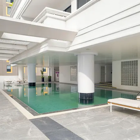 Parkroyal Suites Bangkok-3