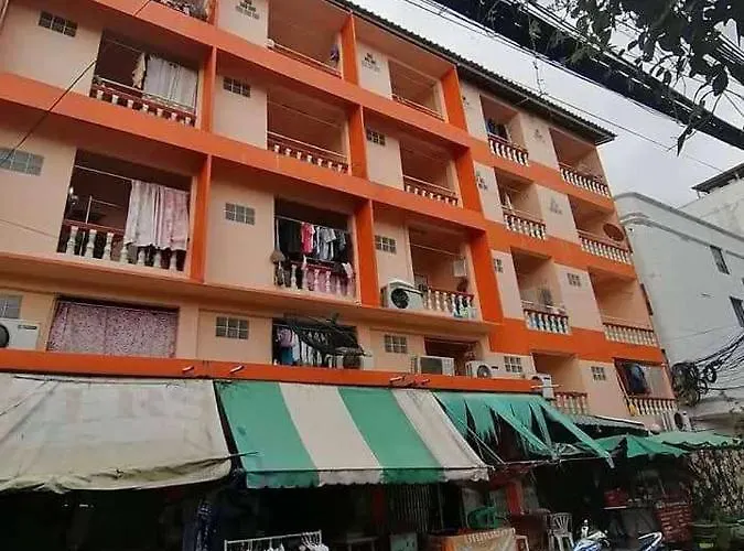 Nong Mai Hotel Banguecoque