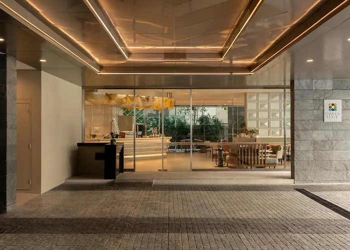 Hyatt Place Bangkok Sukhumvit 1