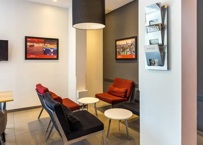 Easy Planet Bangkok Asoke Hotel