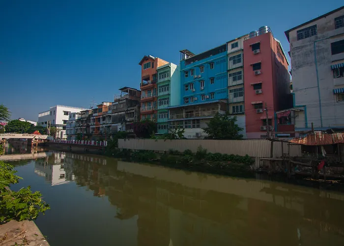 Nacorn Hostel Bangkok