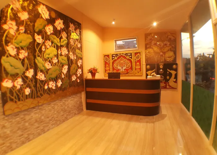 Ban Lat KrachaengSuansin Art Garden公寓式酒店