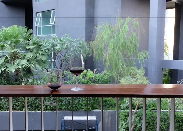 Haus Sathorn 21 Bed And Breakfast Bangkok