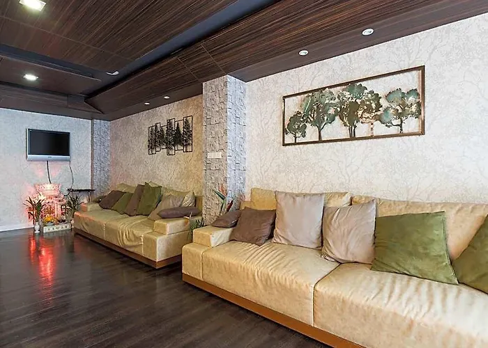 Serene Asoke Suites 曼谷